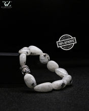 Cargar imagen en el visor de la galería, Tumble White Stone Bracelet
