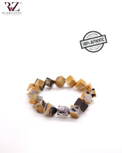 Load image into Gallery viewer, Box Buddha stone bracelet
