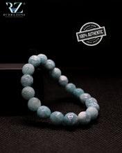 Load image into Gallery viewer, Sky Blue Stone Bracelet
